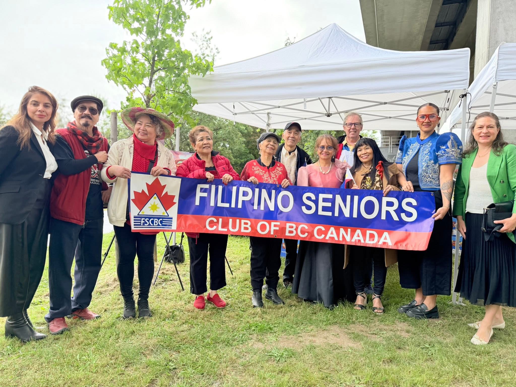 Dehara with Filipino Seniors Club of BC at UFCA event